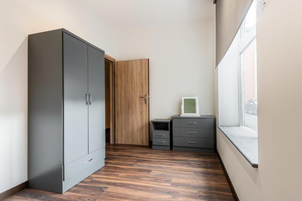 Characterful 2 Bed Apartment With Parking In Hull Kingston upon Hull Bagian luar foto