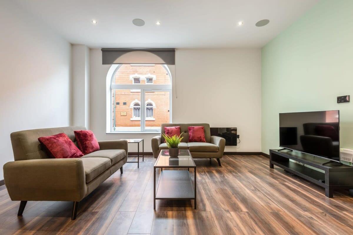 Characterful 2 Bed Apartment With Parking In Hull Kingston upon Hull Bagian luar foto
